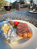 Redlands Hotel