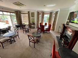 Redlands Hotel