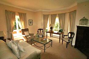 Redlands Hotel
