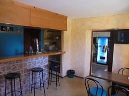 Hotel Azcona