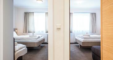 Crystls Aparthotel