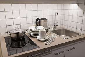 Crystls Aparthotel