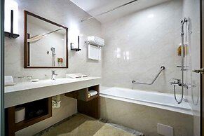 CHECK Inn Taichung LaiLai