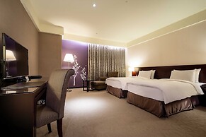 CHECK Inn Taichung LaiLai