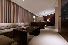 CHECK Inn Taichung LaiLai