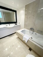 Theoxenia House Hotel