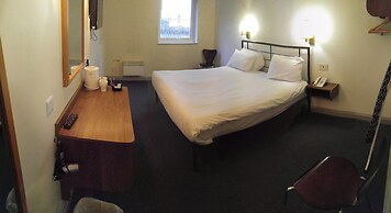 247 Hotel
