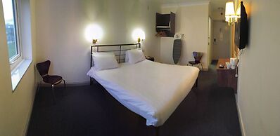 247 Hotel