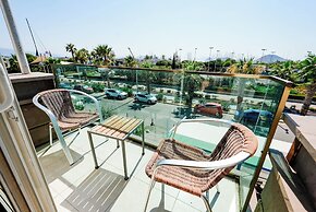 Marin-A Hotel
