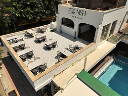 Marin-A Hotel