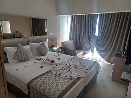 Marin-A Hotel