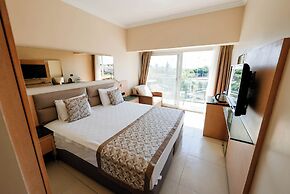 Marin-A Hotel
