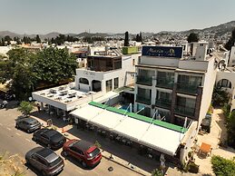 Marin-A Hotel