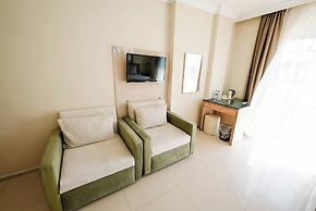 Marin-A Hotel