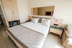 Marin-A Hotel