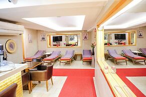 Marin-A Hotel