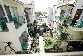 Marin-A Hotel