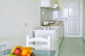 Xenios Port Marina Hotel
