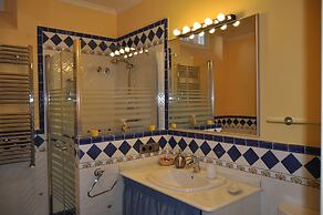 Welcome Inn Nerja