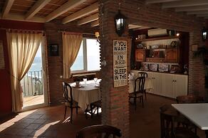 Welcome Inn Nerja
