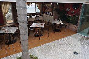 Welcome Inn Nerja