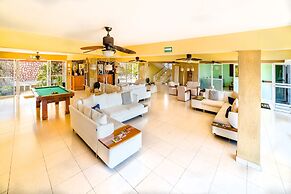 Uxmal Resort Maya