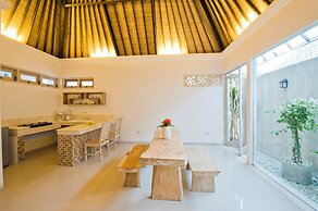 Artemis Villa and Hotel