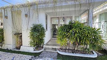 Artemis Villa and Hotel