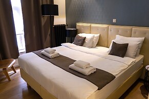 Hotel Retro