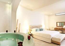 Allure Suites