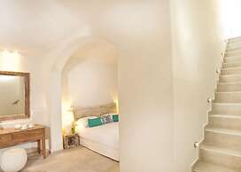 Allure Suites