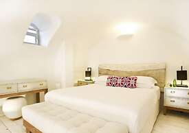Allure Suites