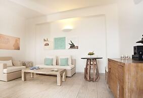 Allure Suites