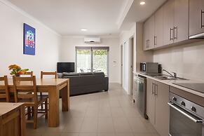 Airport Apartments by Vetroblu