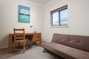 Airport Apartments by Vetroblu