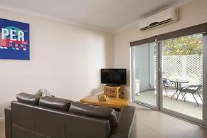 Airport Apartments by Vetroblu
