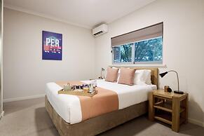 Airport Apartments by Vetroblu