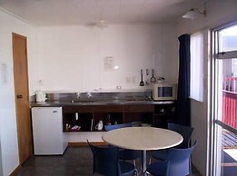 Broadway Motor Inn