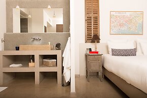 Hotel 96