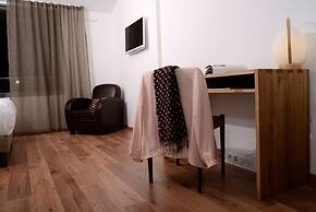 Hotel 96