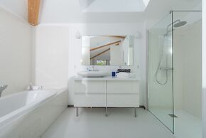 Hotel 96