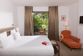 Hotel 96