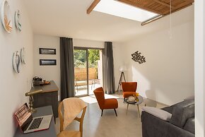 Hotel 96