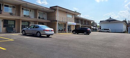 Arnprior Motor Inn