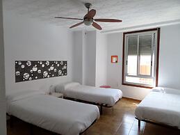Russafa Youth Hostel