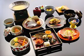 Nara Kasugaokuyama Tsukihitei
