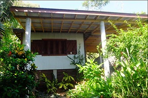 Pagua Bay House Oceanfront Cabanas