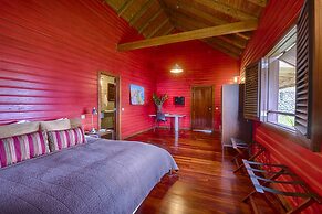 Pagua Bay House Oceanfront Cabanas