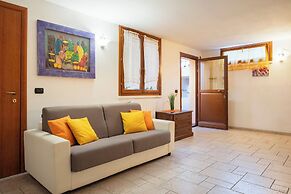 Follonica Apartments - Pool & Relax