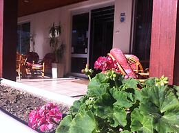 Evans Hotel